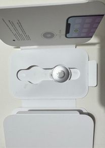 Apple Airtags ( 1pc ) unused with seal + Airtag compatible wallet