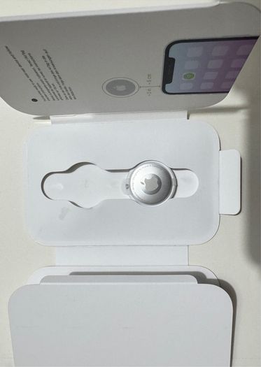Apple Airtags ( 1pc ) unused with seal + Airtag compatible wallet