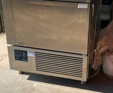 Blast chiller