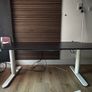 Sit/Standing desk with electric mechanism Image 3