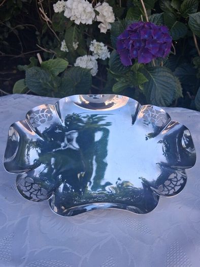 Viner's Quatrefoil Art Deco Footed Sterling Silver Dish(338 grams)