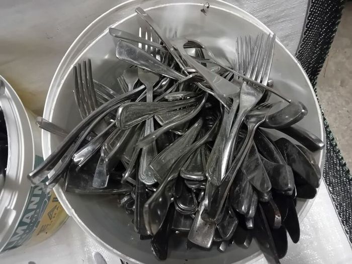 knives and forks