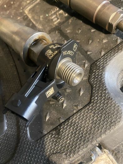 Renault Trafic Injector 2.0 M9r