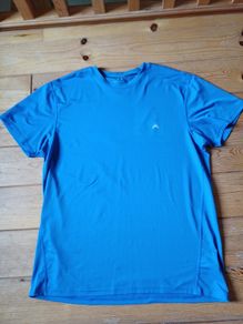 Size XL Hydrofreeze Sports Teeshirt