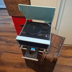 cd and vinle player