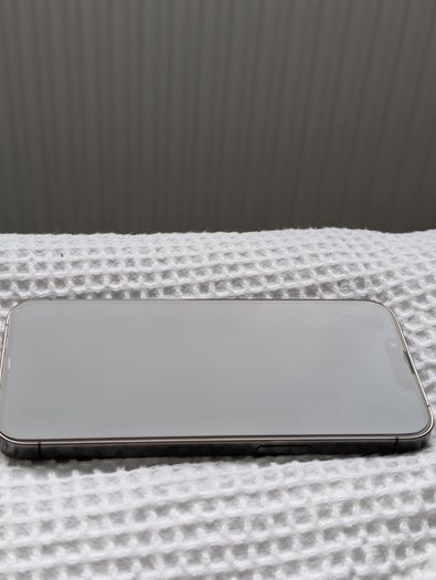 Apple iPhone 13 Pro 128GB - Graphite - Unlocked + Extras