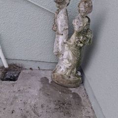 Large concrete ornaments