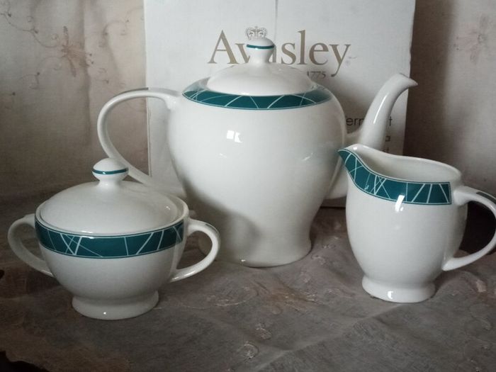 Aynsley "Vermont" Fine Bone China Teapot set