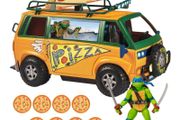 Teenage Mutant Ninja Turtles Mutant Mayhem Set Pizza Fire Van and Leonardo Action Figure