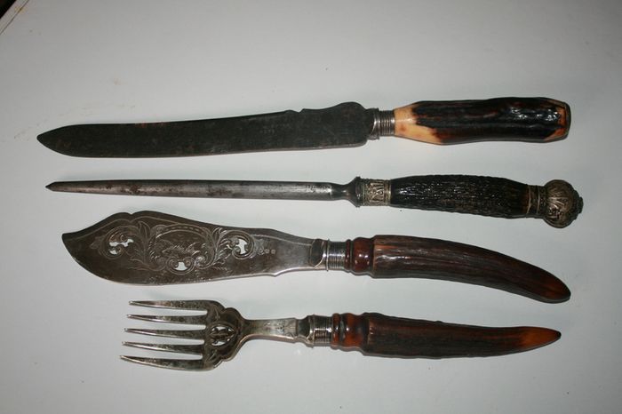 Antique Cutlery Carving Set