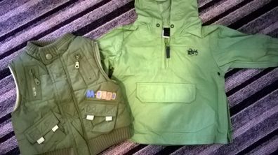 Gilet and raincoat 3-6 months