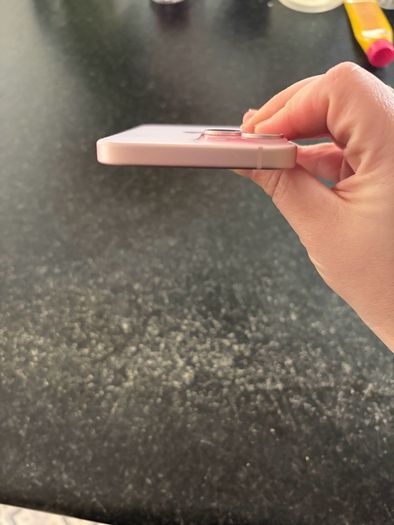 pink iphone 15