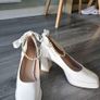 women shoe Image 3