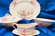 J. &amp; G. Meakin dinner set