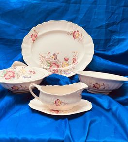J. & G. Meakin dinner set