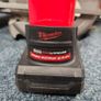 Milwaukee M12 saw & battery Image 6