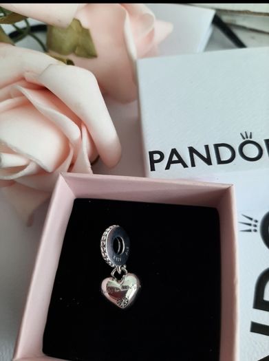 New genuine pandora mother in law  charm