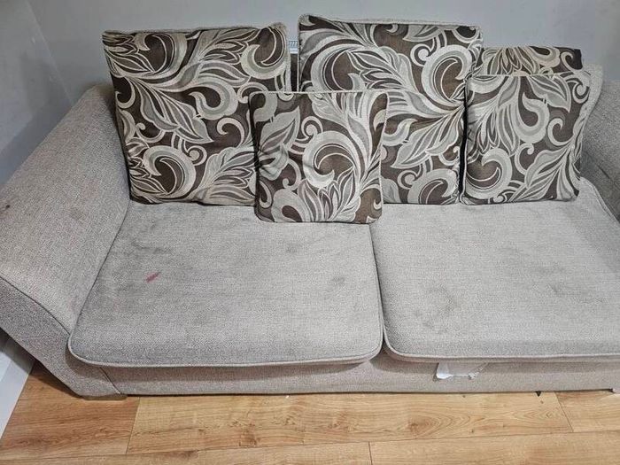 Sofa for sale, brought from harvey norman, couple of years old, good condition
