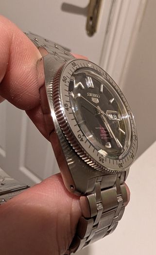 Seiko 5 "Gene Kranz" limited edition