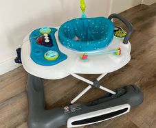 Babymoove walker/ New was 250 euro