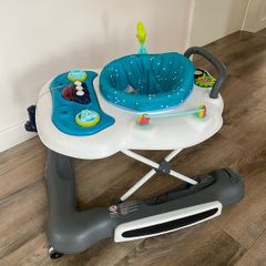 Babymoove walker/ New was 250 euro