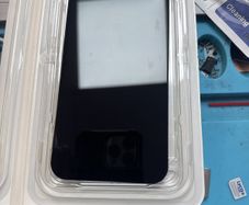 iPhone 13 LCD screen