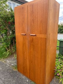 Wardrobe for free