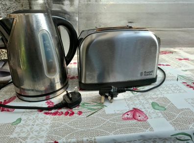 Toaster &Kettle perfect condition