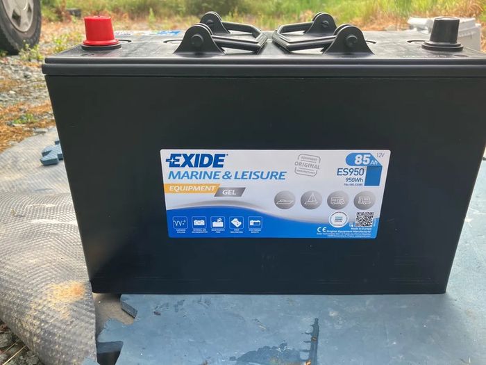 Camper deep cycle battery