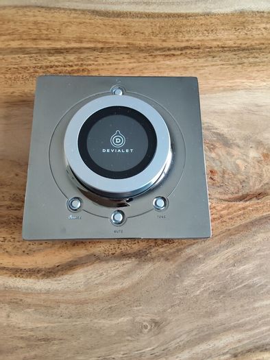 Devialet D200