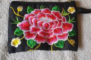New - A Pretty Zipped Coin Wallet - #