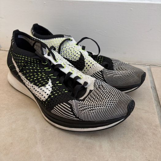 Nike Flyknit Racer UK 8 EU 42.5