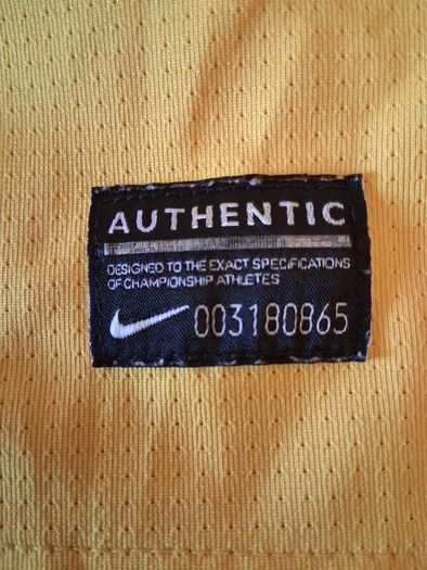 Arsenal Jersey. Official Nike Arsenal Mens Away Jersey From Season 2010 / 2011.Authentic Original From The Time. Not A Modern Day Remake.