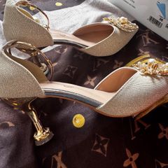 Womens Shoes