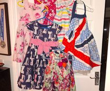Bundle of 6 gorgeous dresses, size 4-5 yo