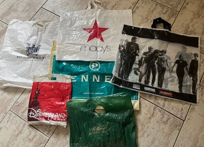 Retro Plastic Carry Bags