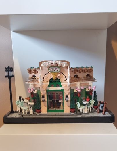 Lego Icons- French Cafe 10362