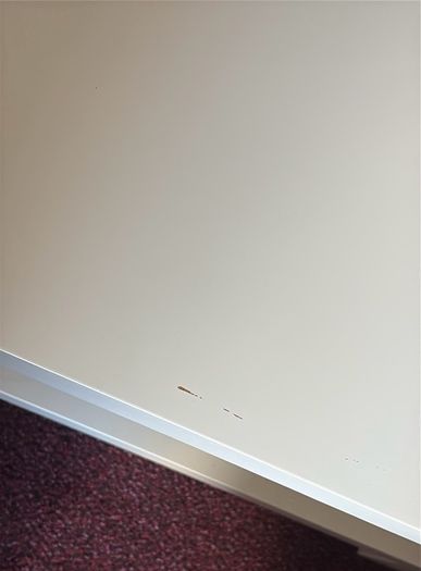 Tv bench