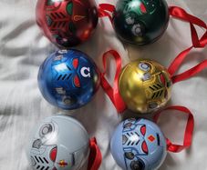 Games Workshop Warhammer 40k Space Marines Christmas baubes, Christmas ornaments