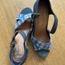 TOMS Denim Wedge Espadrilles Size 3.5 Blue Patterned Image 3