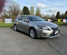 Lexus CT 200 h     L.