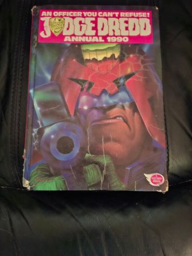 Judge Dredd Magazines 1990s, Bundle of 15