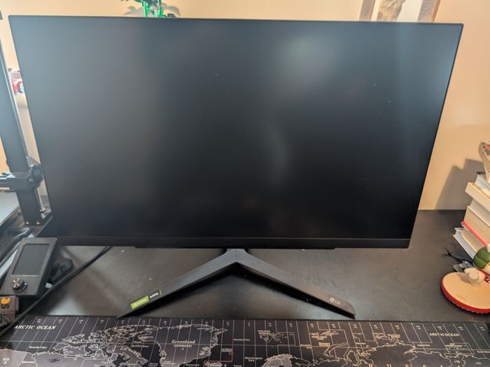 LG Electronics 27GR75Q-B Ultragear Gaming Monitor 27 Inches (68.5 cm), 2560 x 1440, 16:9, WQHD 1440p, 99% sRGB, HDR10, 165 Hz, 1 ms GtG - Black