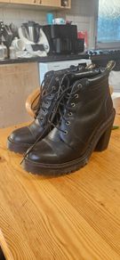 Doc Martins Averil ankle boots