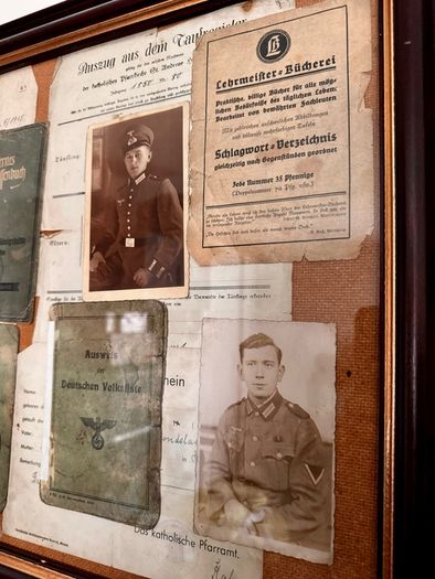 militaria