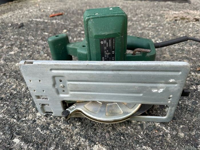 Bosch corded circular saw light domestic use only