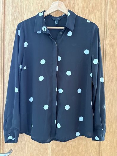 New Look Polka Dot blouse. Size 12