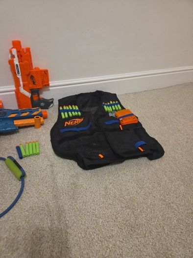 Nerf bundle Vest Targets Sling bullets