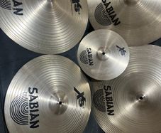Sabian XS20 Cymbal Set (Hats, 2 Crashes, Ride, China & Splash) - Complete Pack