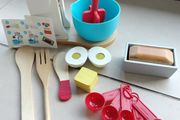 Wooden baking set